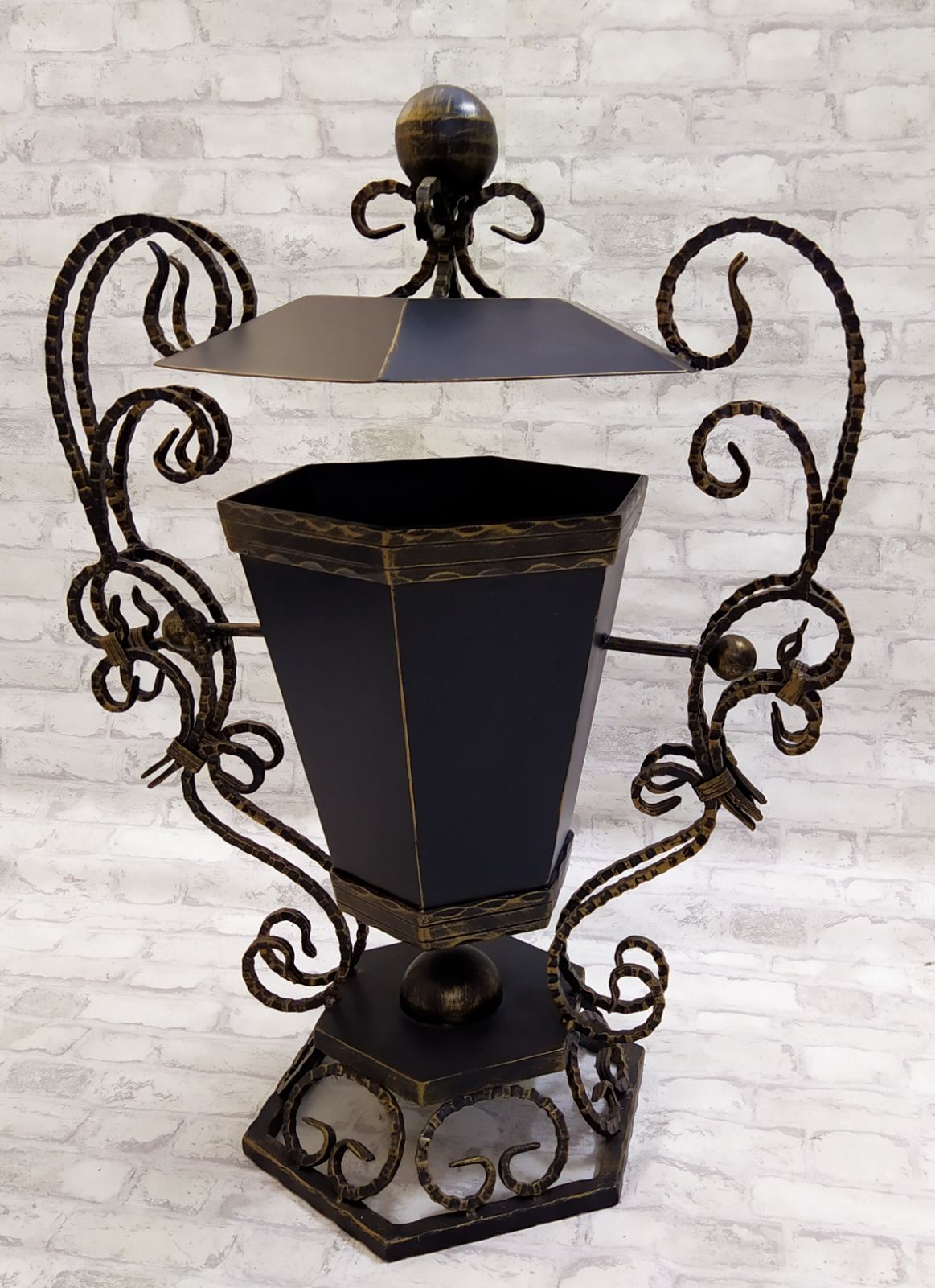 кованая урна